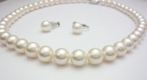 ネックレスの糸替え