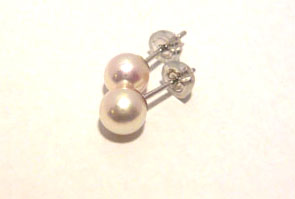 イヤリングをピアスに